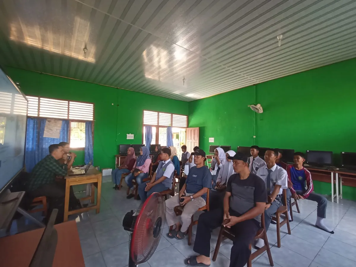 Temu Diskusi Wali Siswa Coding SMA Negeri 1 Penukal